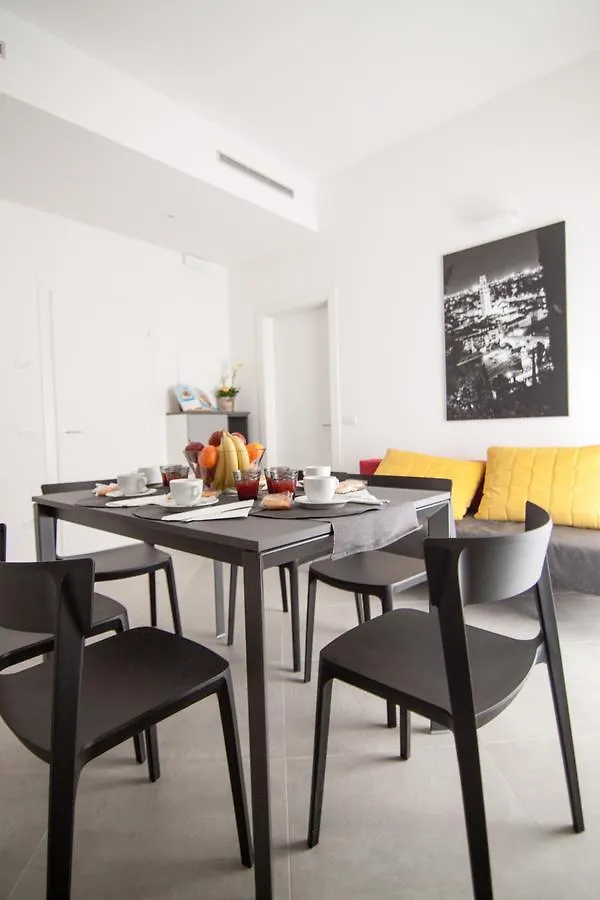 Suite Dreams In Βερόνα Πανσιόν