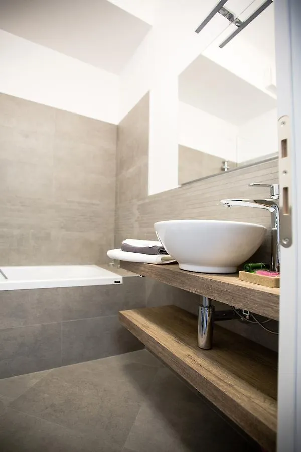 Suite Dreams In Βερόνα 2*,  Ιταλία